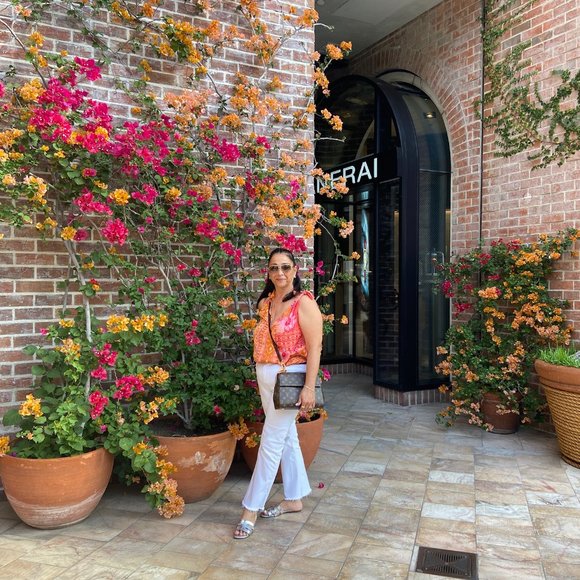 Meet your Posher, Maria's Goal to bring you more of what you are looking for - Picture 2 of 4